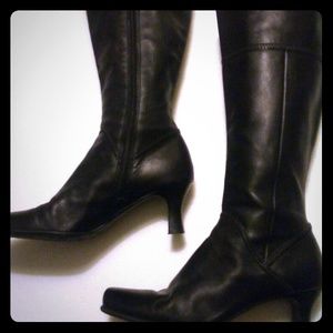 Boots womens leather 7.5